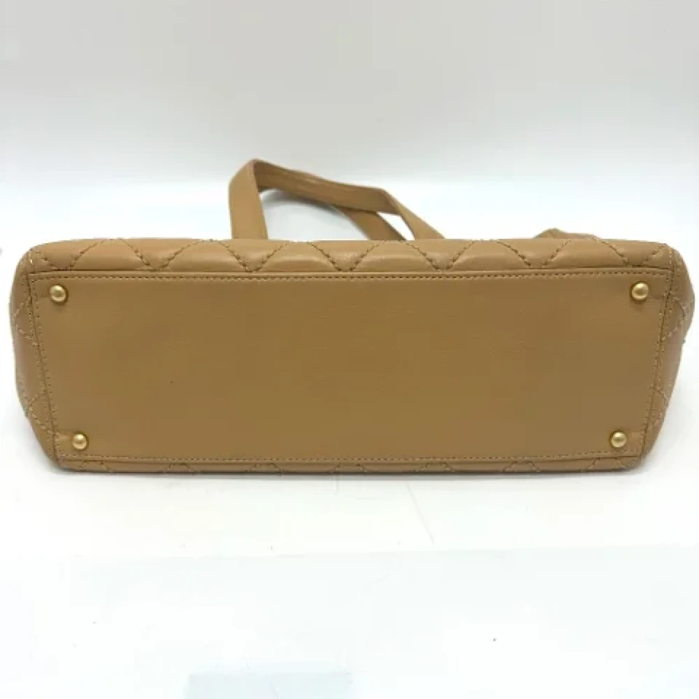 Chanel Vintage Pre-owned Leather totes Beige Dames