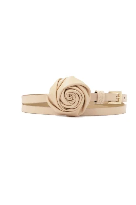 Beige bä med blommotiv