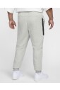tech-fleece-men-s-tracksuit