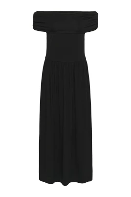 Elegant Off-Shoulder Maxiklänning