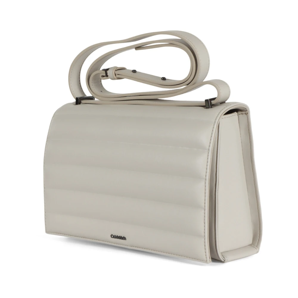 Calvin Klein Gewatteerde Schoudertas met Logo Plaque White Dames