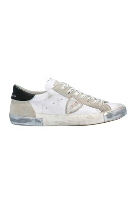 sneakers-basses-en-noir