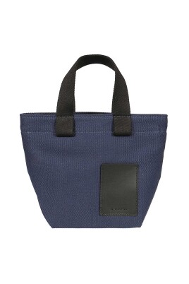 sac-elegant-avec-poche-avant