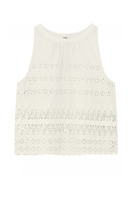 feminine-top-with-broderie-anglaise-details