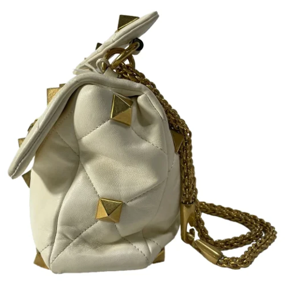 Valentino Vintage Pre-owned Leather shoulder-bags White Dames