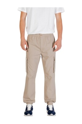 beige-zip-button-trousers-fall-winter