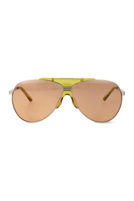 chic-sunglasses-for-ultimate-style