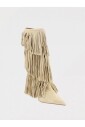 bottines-chics-a-franges-en-daim-et-talons-chaton
