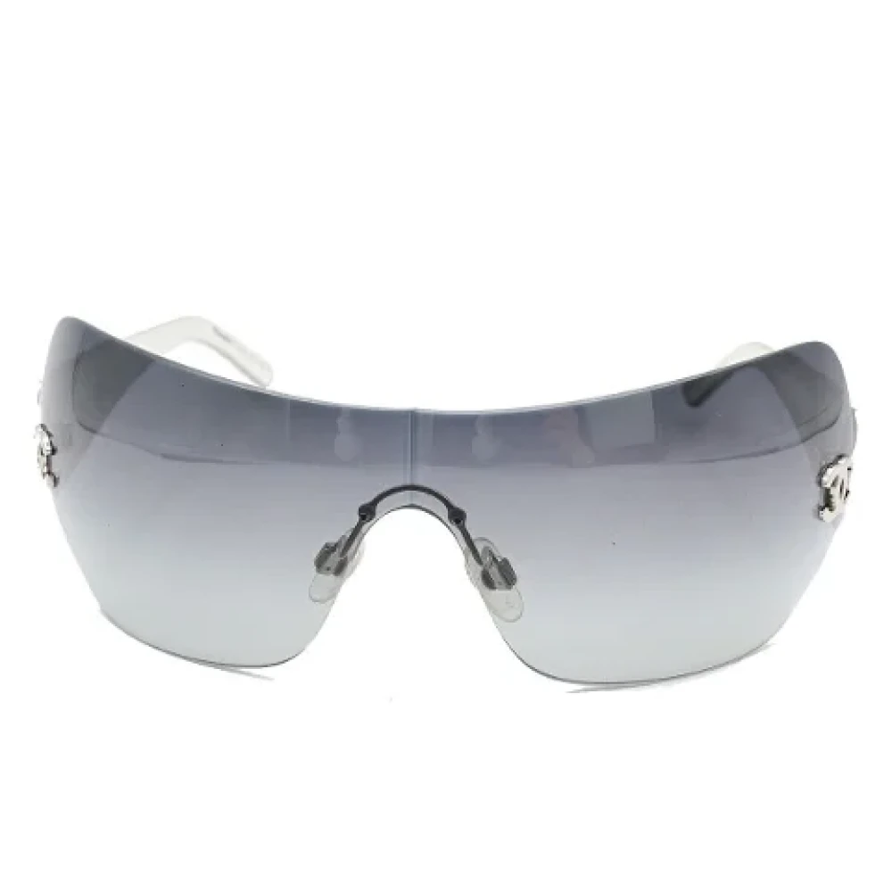 Chanel Vintage Pre-owned Leather sunglasses Gray Dames