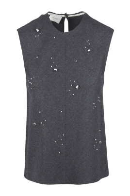 wool-top-with-embroidery
