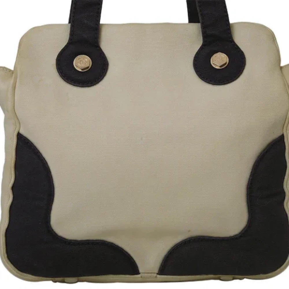 Chanel Vintage Pre-owned Canvas chanel-bags Beige Dames