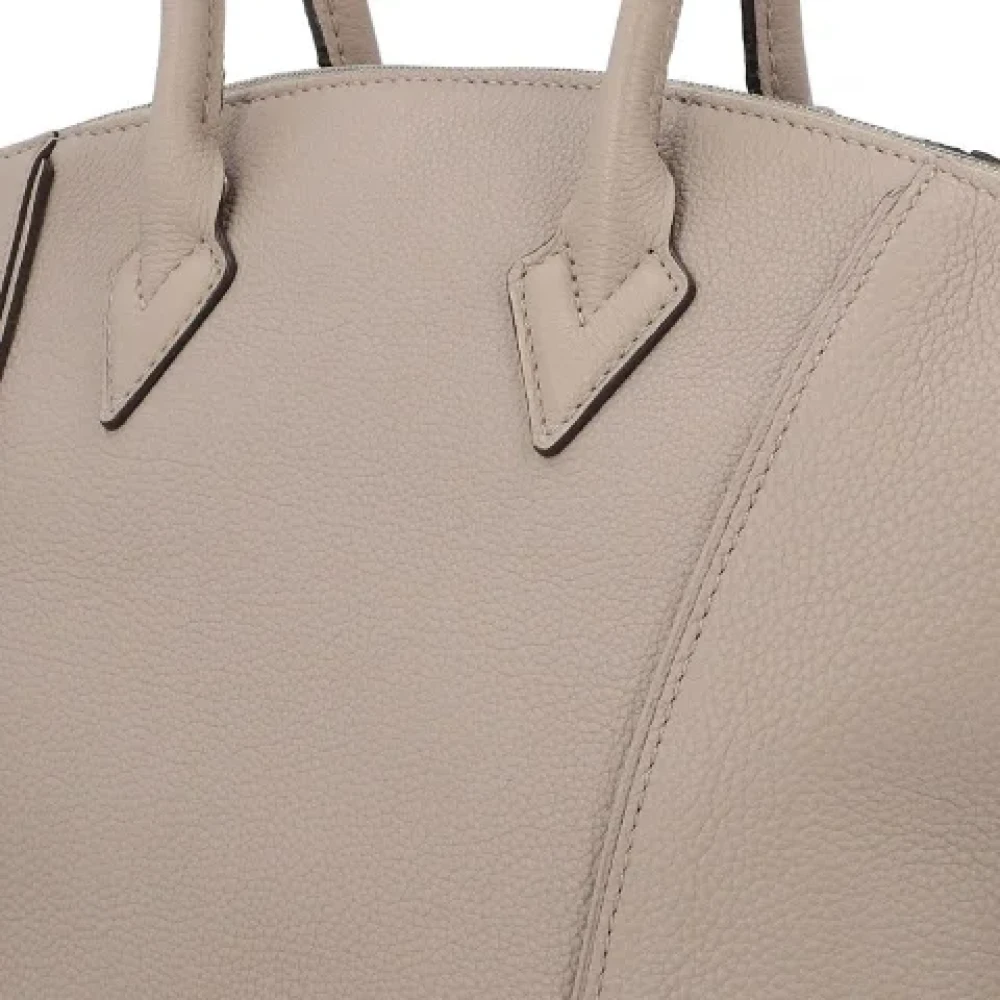 Louis Vuitton Vintage Pre-owned Leather handbags Gray Dames