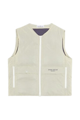 lightweight-down-vest-with-zipper-and-pockets
