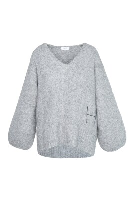 oversized-v-neck-sweater