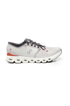 light-grey-sneakers-with-front-lace-up