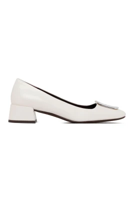 Light Cream Georgia Pumps