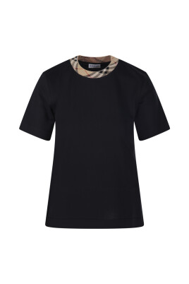 t-shirt-noir-avec-style-a1189
