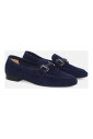 blauwe-suede-mocassin-met-clip