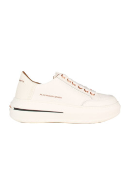 sneakers-blancs-en-cuir-a-plateforme