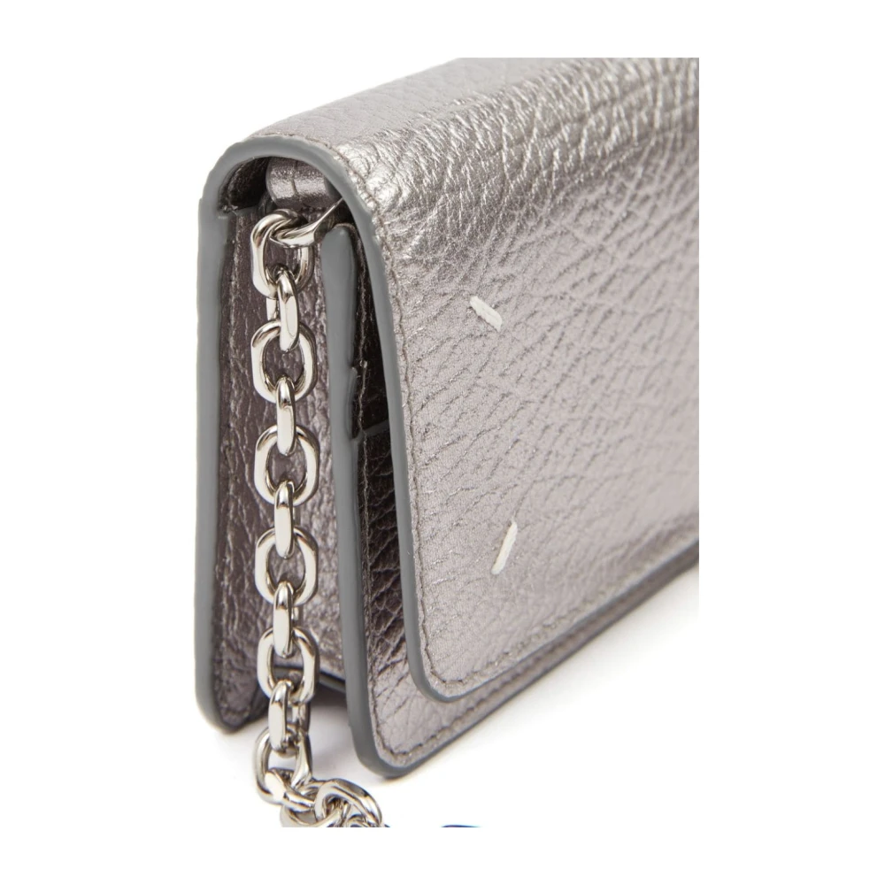 Maison Margiela Metallic Effect Portemonnees met Kettingriem Gray Heren
