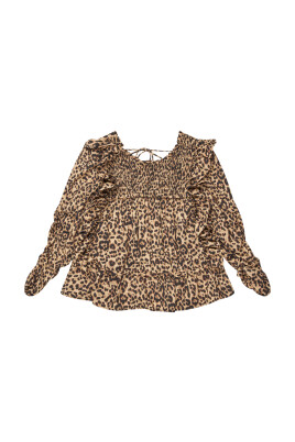 feminin-blus-med-eleganta-detaljer