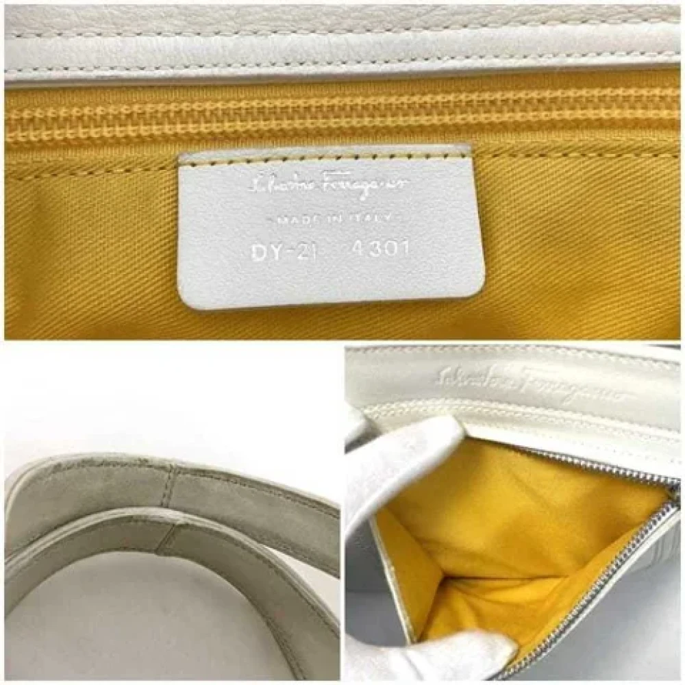 Salvatore Ferragamo Pre-owned Fabric totes Beige Dames