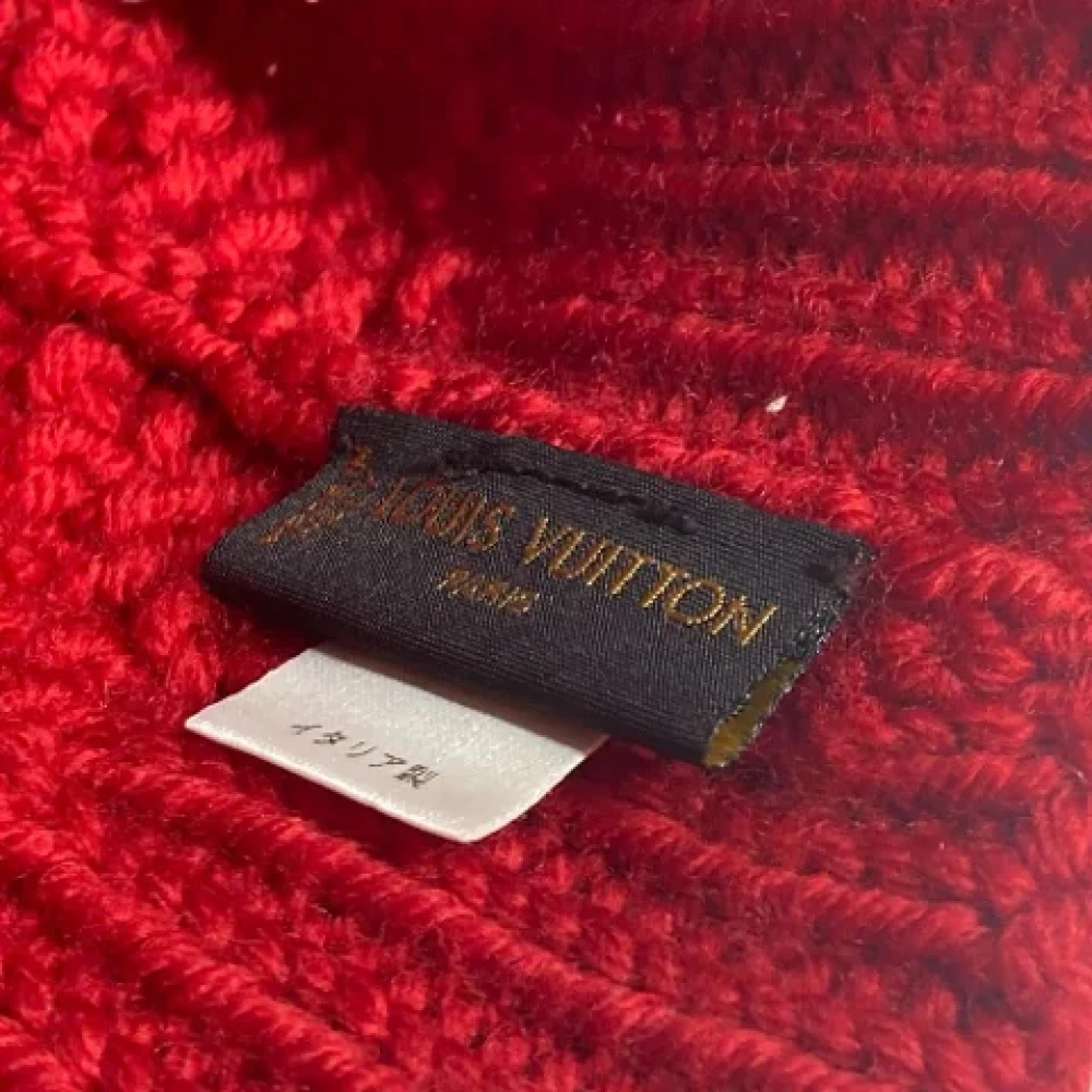 Louis Vuitton Vintage Pre-owned Wool hats Red Dames
