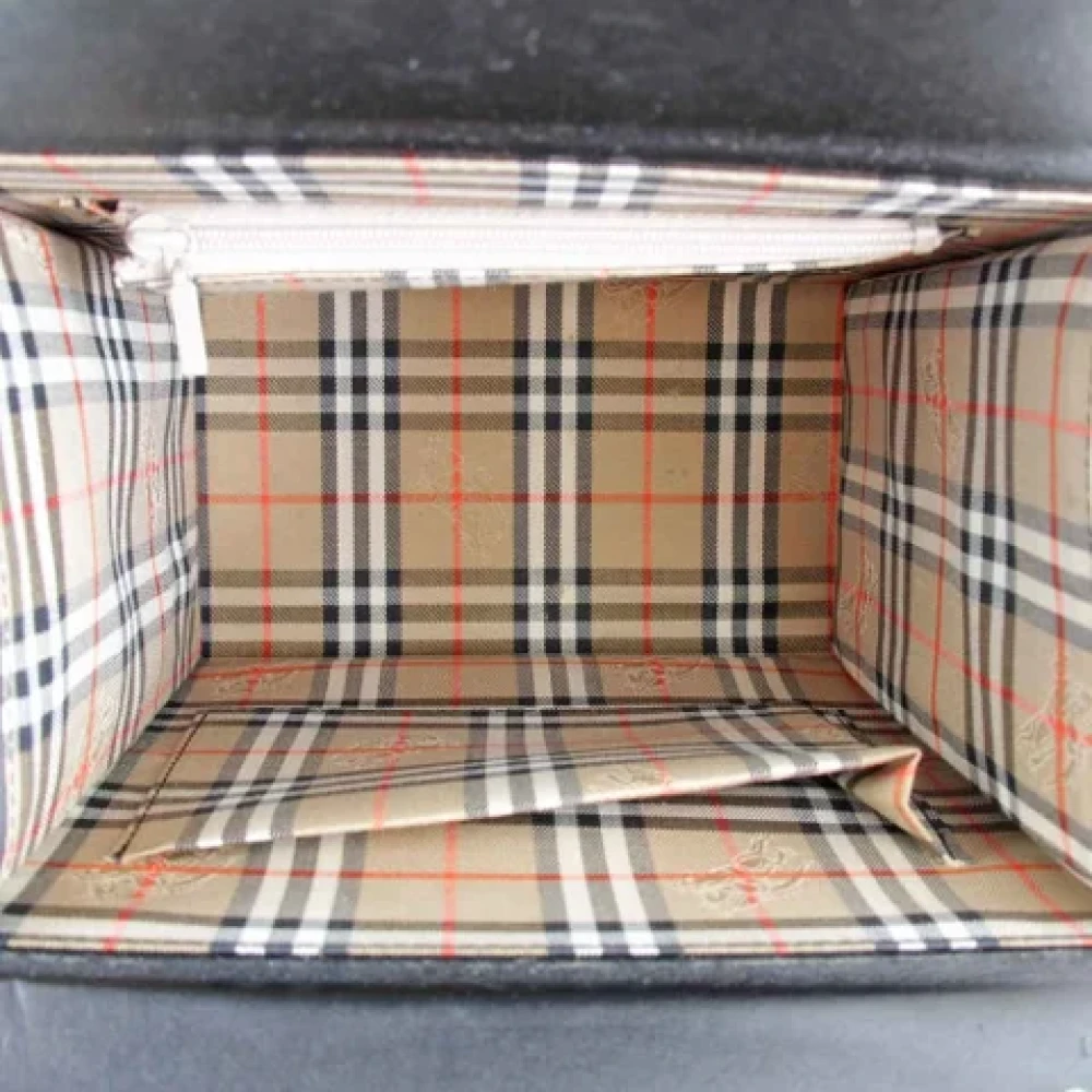 Burberry Vintage Pre-owned Fabric handbags Gray Dames