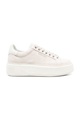 beige-sneakers-with-platform-sole