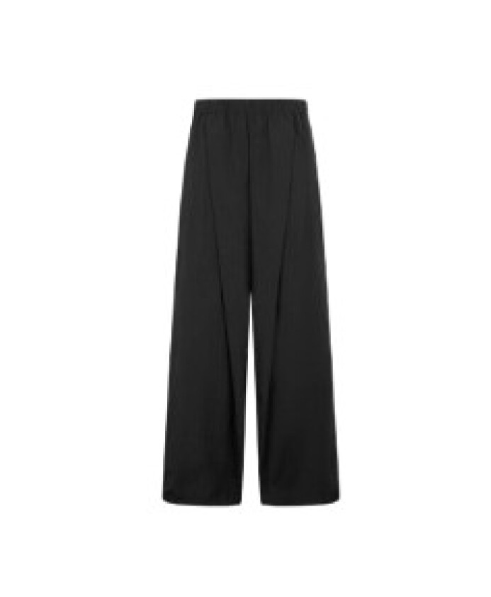 stylish-pants-for-men-and-women