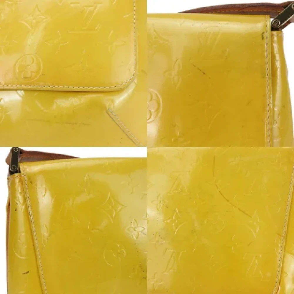 Louis Vuitton Vintage Pre-owned Canvas shoulder-bags Yellow Dames