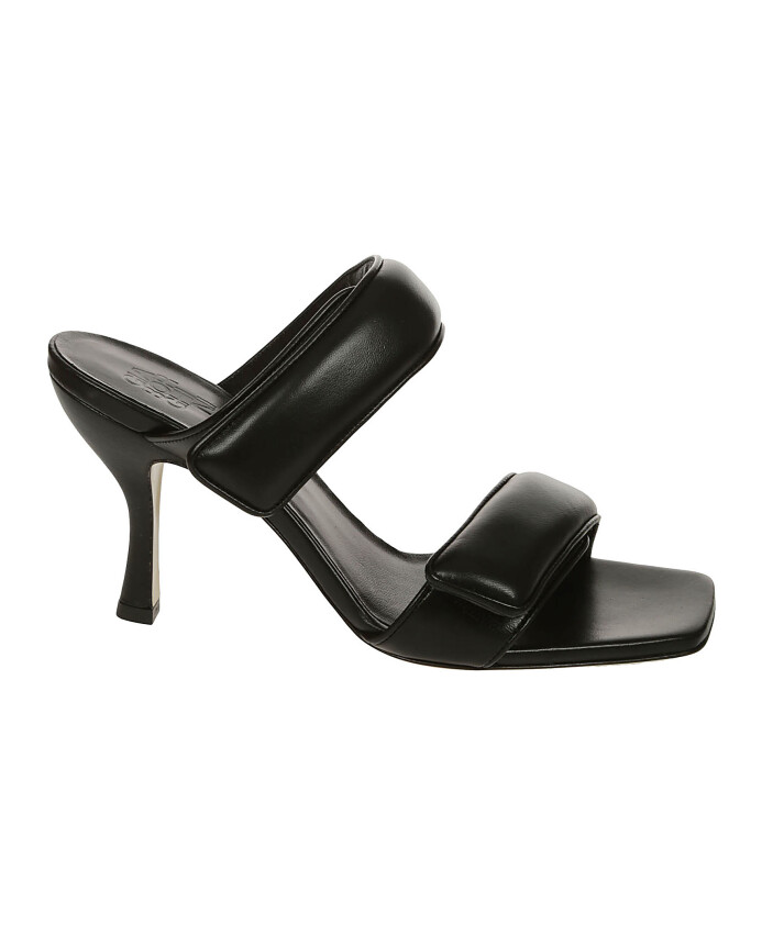 womens-shoes-sandals-black-ss23