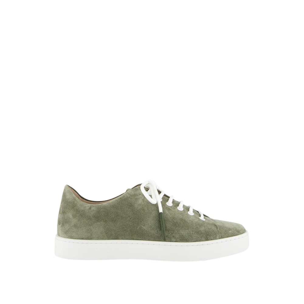 Shop fashion from Manolo Blahnik