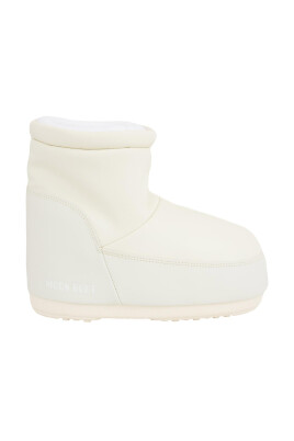 vinterstovlar-for-stiliga-outfits