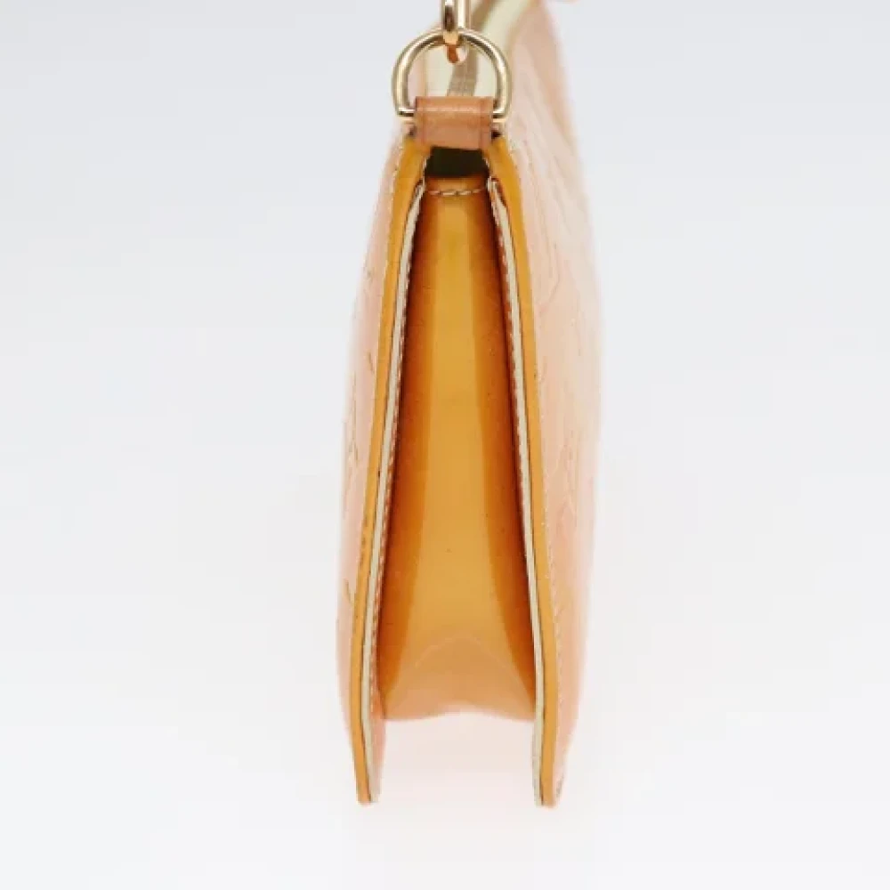 Louis Vuitton Vintage Pre-owned Leather clutches Yellow Dames
