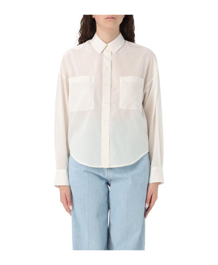 chemise-blanche-a-boutons