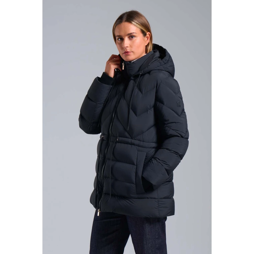 Ciesse Piumini Hirta 200 gram zwarte donsjack met afneembare capuchon Black Dames