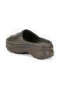 chaussures-plates-noires-style-slide