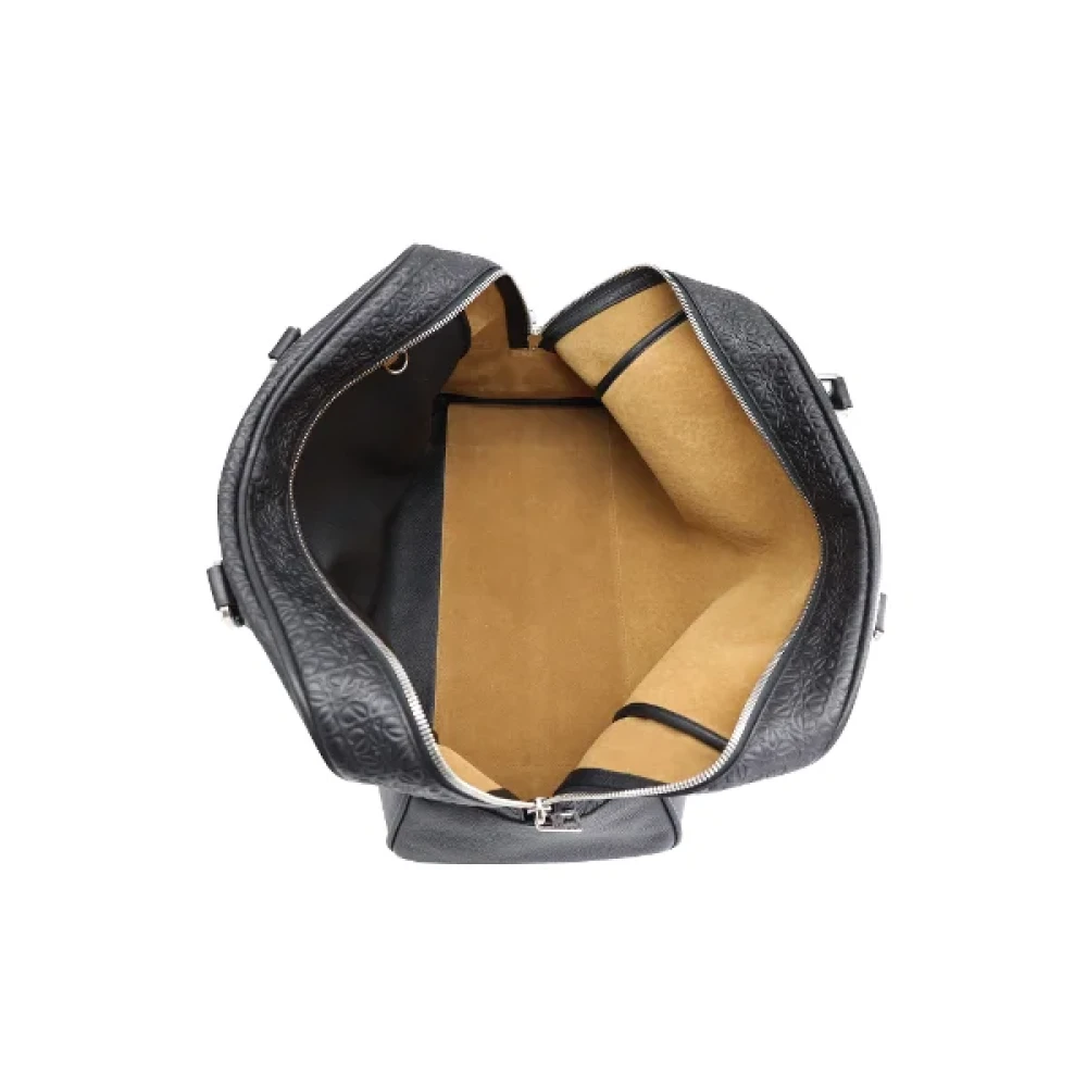 Loewe Leather handbags Black Heren