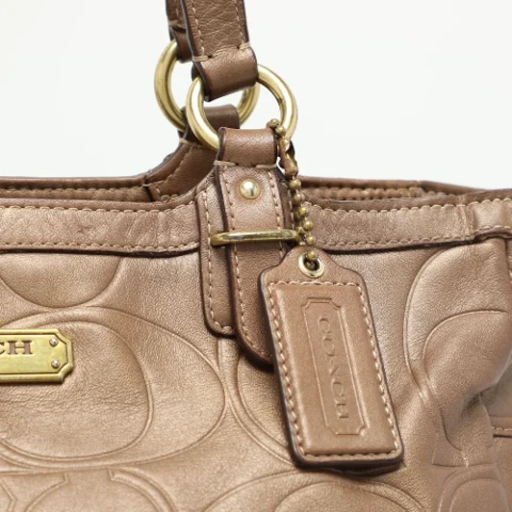 Coach Pre-owned Leather totes Brown Dames