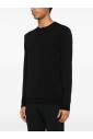 pull-noir-style-epure-coupe-confortable