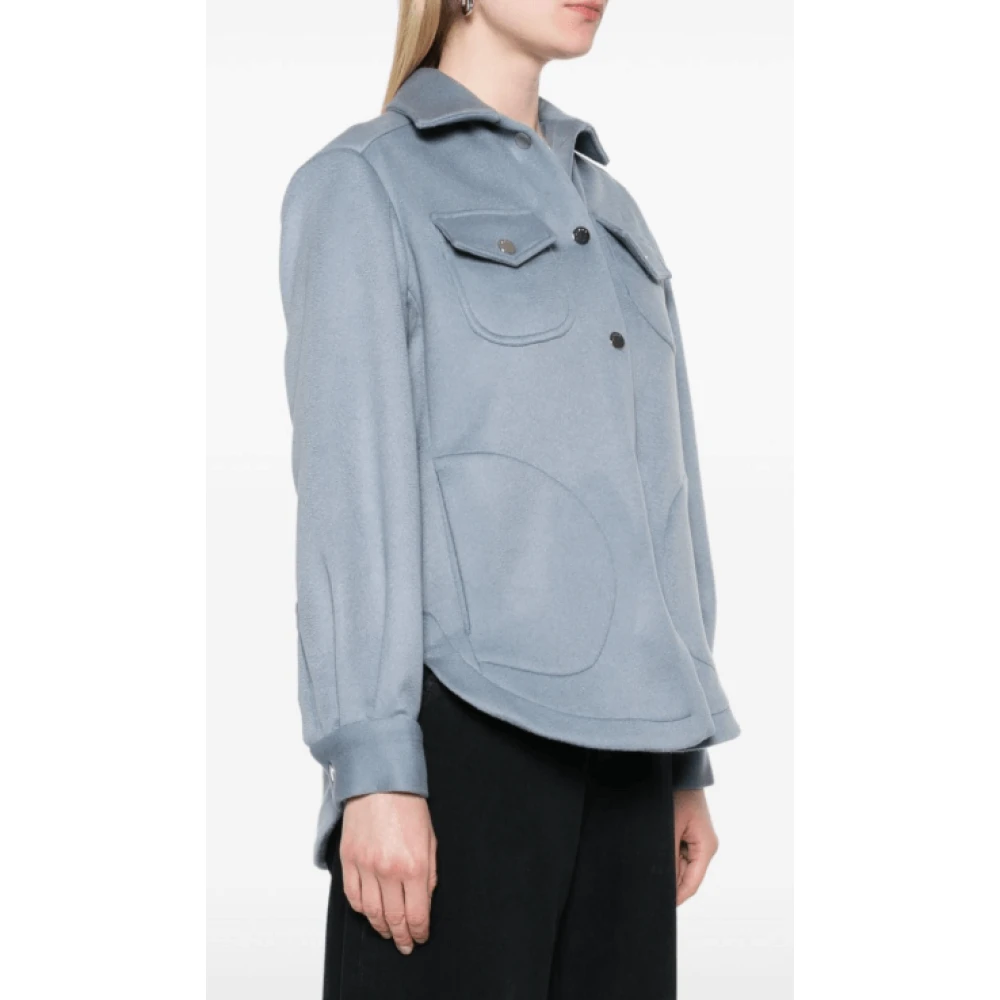 Kiton Lichtblauwe Cashmere Jas met Drukknopen Blue Dames