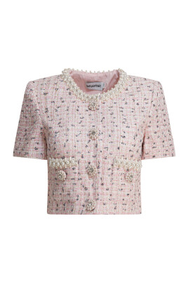pink-topwear-elevate-style-chic-versatile
