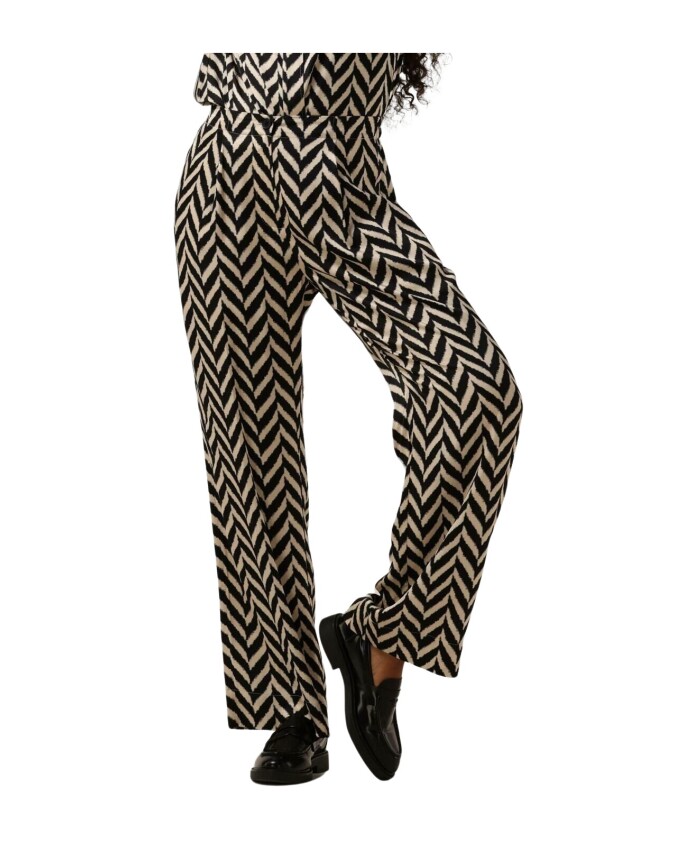 zwarte-trendy-broek