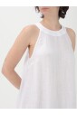 robe-longue-en-lin-blanc-volant