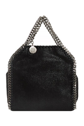 black-cross-body-bag-chic-style