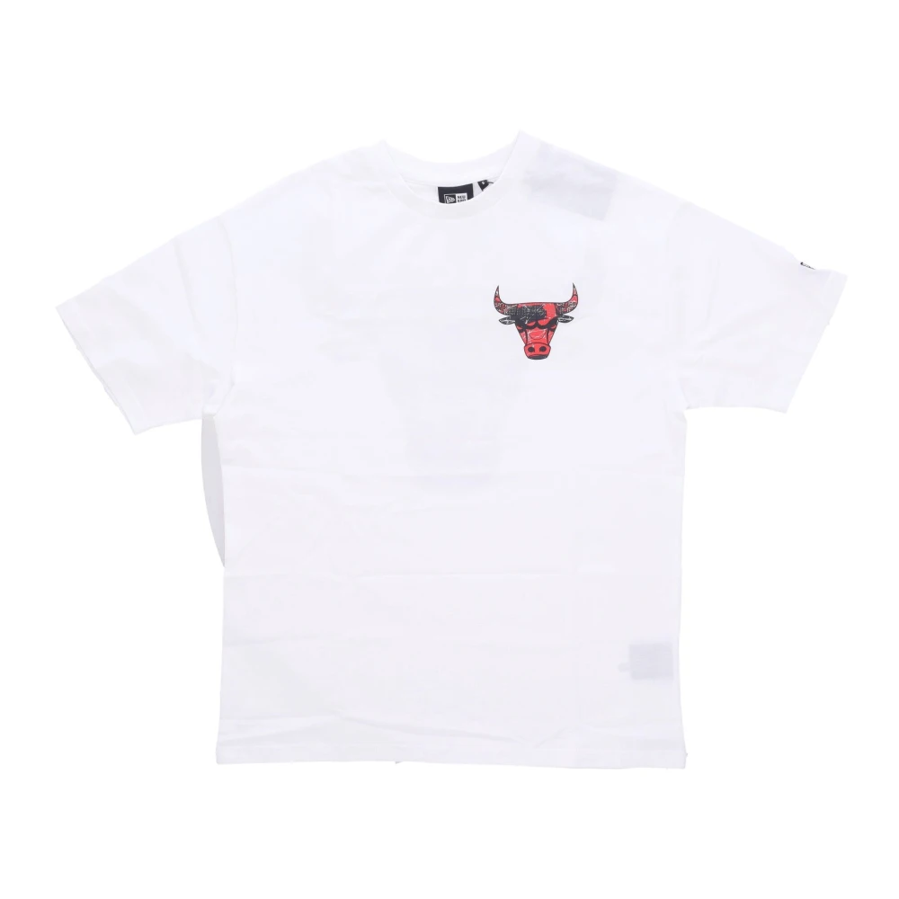 New Era Men's White T-Shirts, Xl, Chicago Bulls Logo Oversize Tee