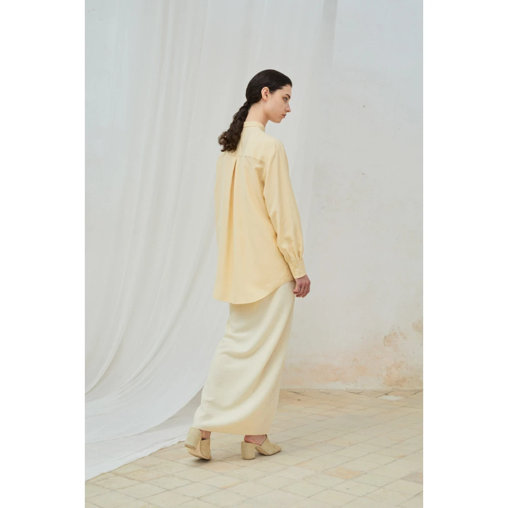Cortana Beige zijden overhemd met traditioneel detail Yellow Dames