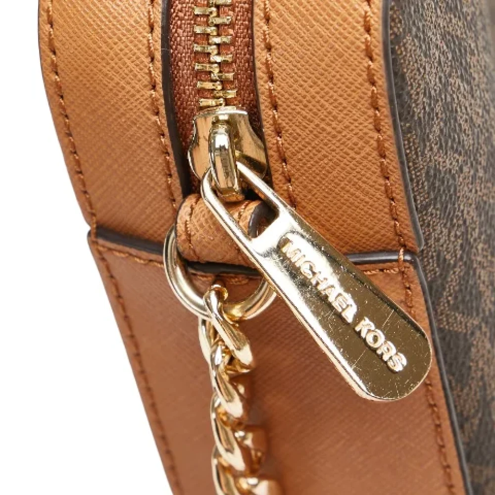 Michael Kors Pre-owned Canvas shoulder-bags Brown Dames