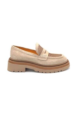 beige-suede-loafer-with-rubber-sole